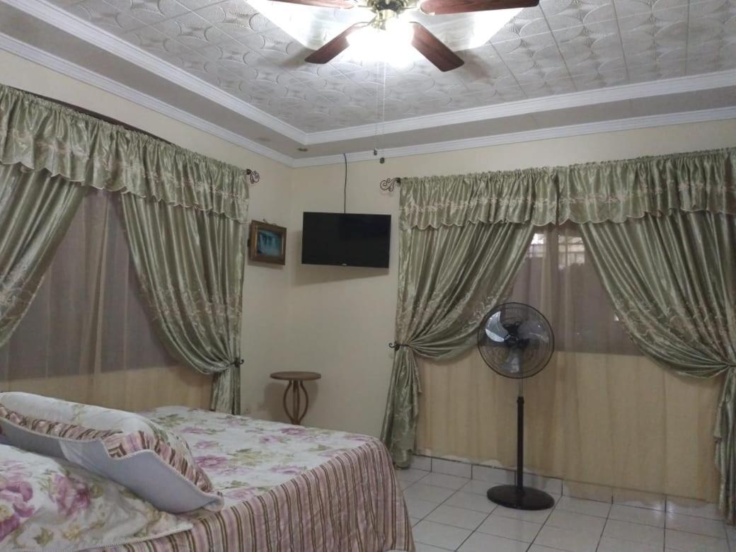 Alexander B&B Alajuela Dış mekan fotoğraf