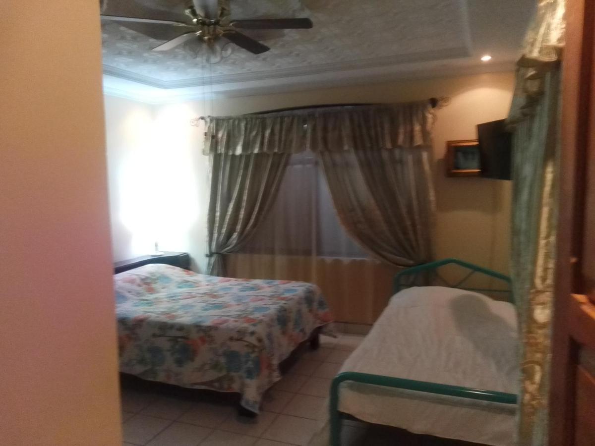 Alexander B&B Alajuela Dış mekan fotoğraf
